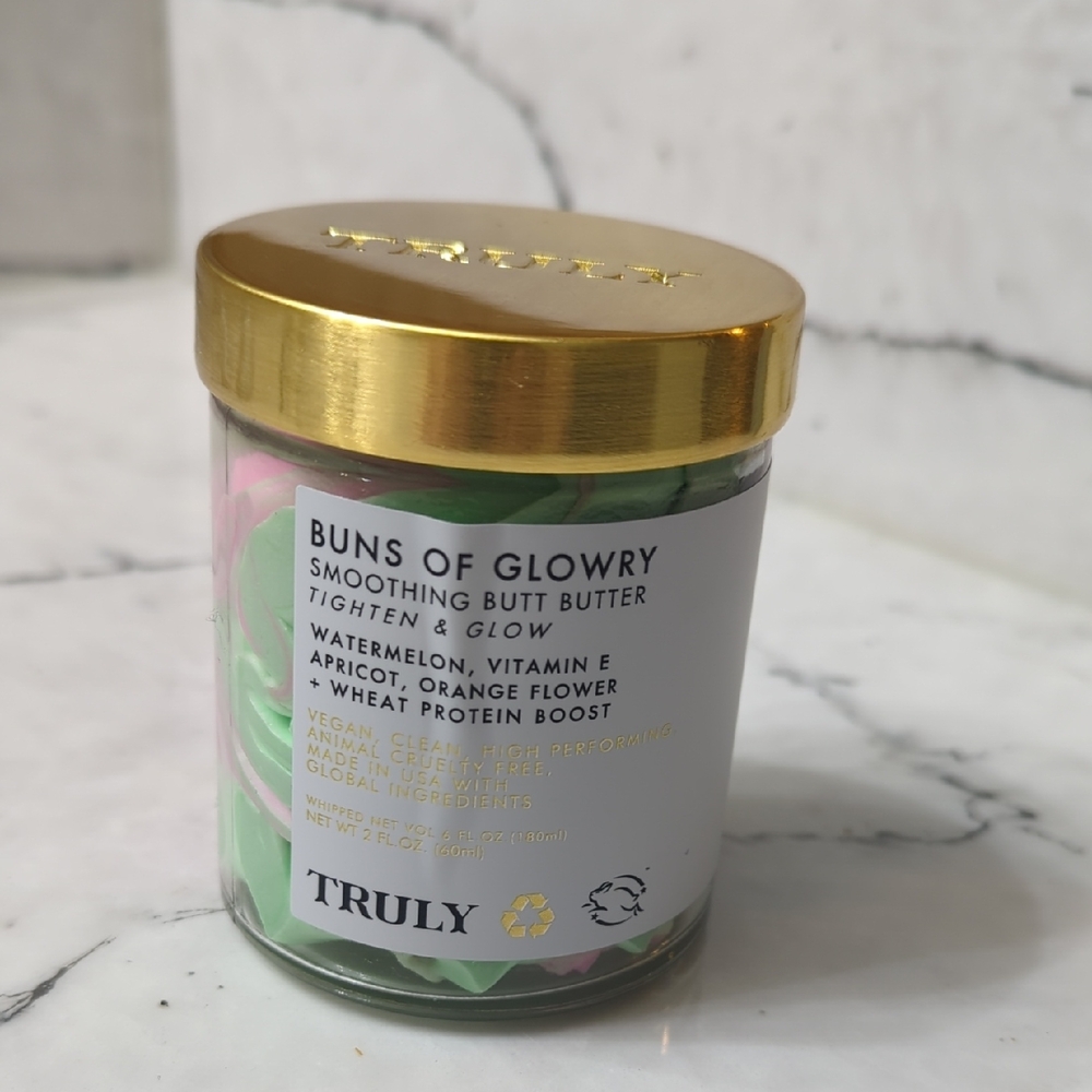TRULY Buns of Glowry Smoothing Butter with Gold Lid 2oz
